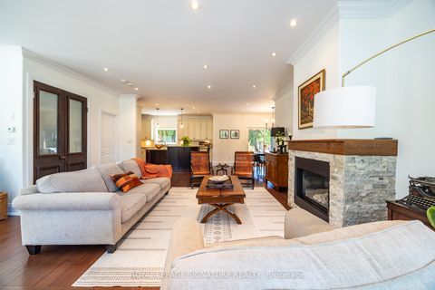 Photo 6 at 116 Milton Street, Queensway, Toronto