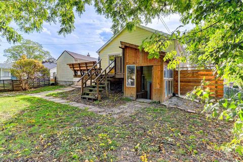 Photo 32 at 305 Andrew Street, Central Newmarket, Newmarket