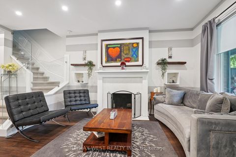 Photo 2 at 115 Cottingham Street, St. Clair, Toronto