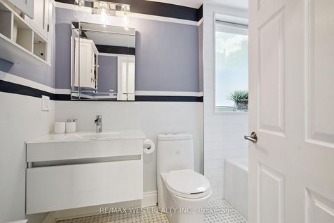 Photo 12 at 115 Cottingham Street, St. Clair, Toronto Photo 12 at 115 Cottingham Street, St. Clair, Toronto