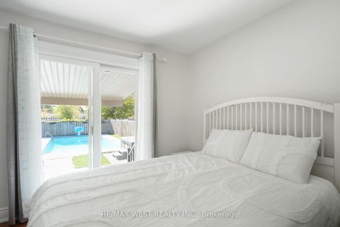 Photo 10 at 25 Silvercrest Avenue, Alderwood, Toronto Photo 10 at 25 Silvercrest Avenue, Alderwood, Toronto