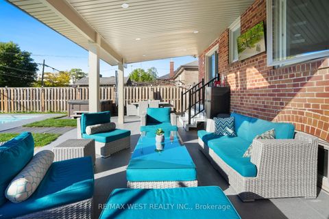 Photo 31 at 25 Silvercrest Avenue, Alderwood, Toronto
