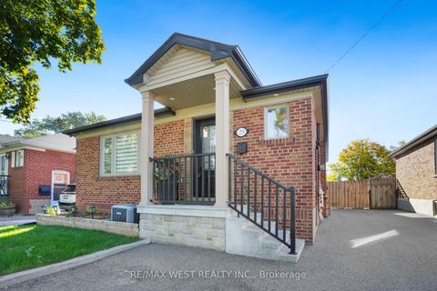 Photo 37 at 25 Silvercrest Avenue, Alderwood, Toronto