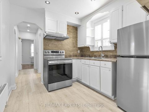Photo 6 at 1001 Castlefield Avenue, Belgravia, Toronto Photo 6 at 1001 Castlefield Avenue, Belgravia, Toronto