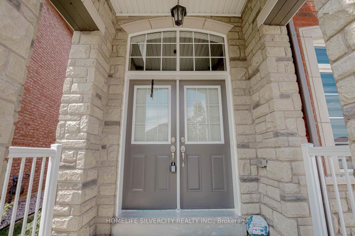 Photo 3 at 122 Squire Ellis Drive, Toronto Gore Rural Estate, Brampton