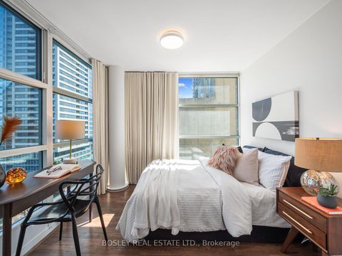 Photo 17 at 903 - 409 Bloor Street E, North St. James Town, Toronto