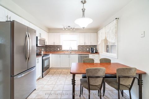 Photo 4 at 17 Nicole Marie Avenue, East Bayfield, Barrie Photo 4 at 17 Nicole Marie Avenue, East Bayfield, Barrie