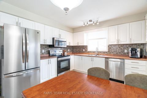 Photo 5 at 17 Nicole Marie Avenue, East Bayfield, Barrie Photo 5 at 17 Nicole Marie Avenue, East Bayfield, Barrie