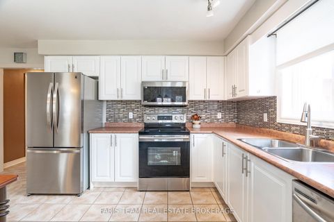 Photo 6 at 17 Nicole Marie Avenue, East Bayfield, Barrie Photo 6 at 17 Nicole Marie Avenue, East Bayfield, Barrie