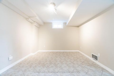 Photo 23 at 17 Nicole Marie Avenue, East Bayfield, Barrie