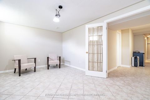 Photo 26 at 17 Nicole Marie Avenue, East Bayfield, Barrie
