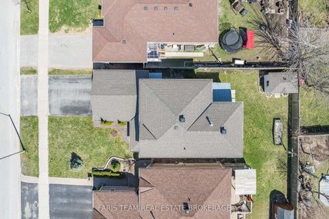 Photo 32 at 17 Nicole Marie Avenue, East Bayfield, Barrie