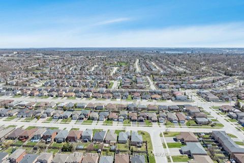 Photo 33 at 17 Nicole Marie Avenue, East Bayfield, Barrie