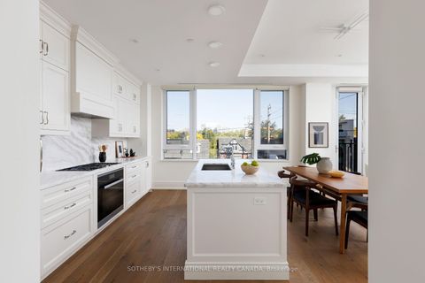 Photo 5 at 301 - 128 Hazelton Avenue, Annex, Toronto