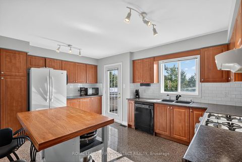 Photo 11 at 122 Northview Crescent, Northwest, Barrie