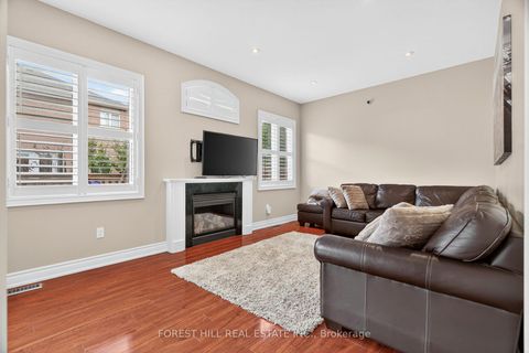 Photo 15 at 10 Mendel Crescent, Patterson, Vaughan