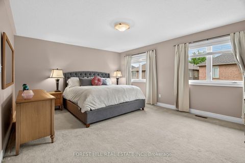 Photo 16 at 10 Mendel Crescent, Patterson, Vaughan