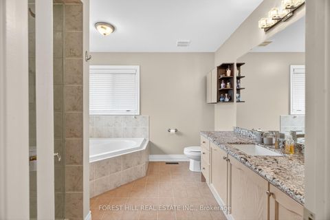 Photo 18 at 10 Mendel Crescent, Patterson, Vaughan