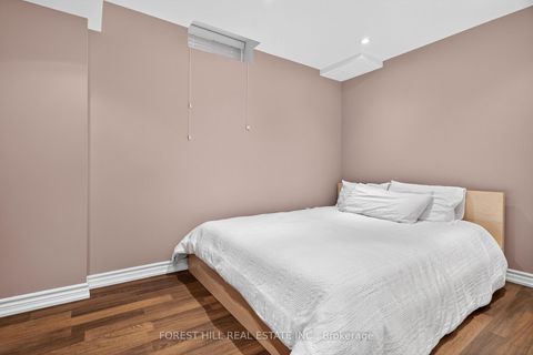 Photo 29 at 10 Mendel Crescent, Patterson, Vaughan