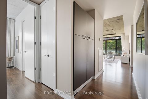 Photo 16 at 403 - 10 Morrison Street, Waterfront Communities C1, Toronto