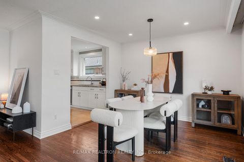 Photo 7 at 195 Honiton Street, Bathurst Manor, Toronto