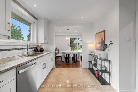 Photo 15 at 195 Honiton Street, Bathurst Manor, Toronto
