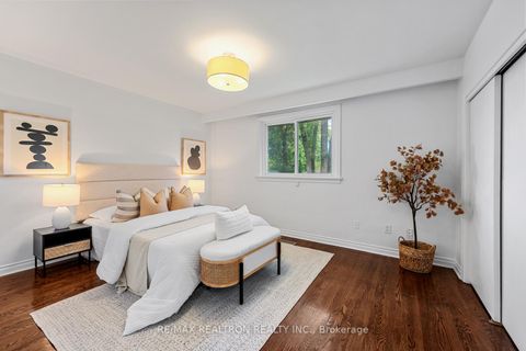 Photo 21 at 195 Honiton Street, Bathurst Manor, Toronto