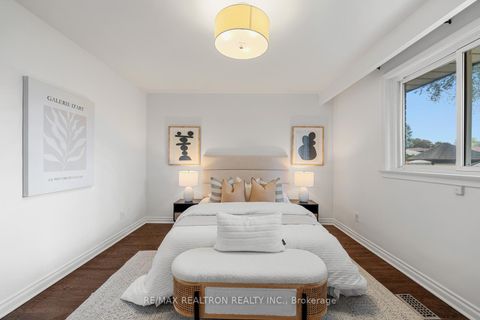 Photo 22 at 195 Honiton Street, Bathurst Manor, Toronto