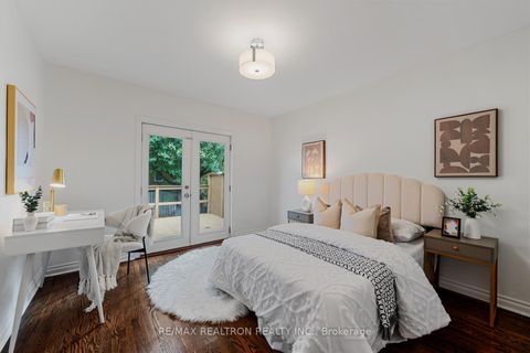 Photo 26 at 195 Honiton Street, Bathurst Manor, Toronto