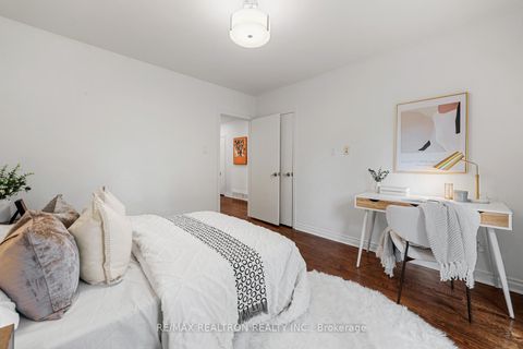 Photo 28 at 195 Honiton Street, Bathurst Manor, Toronto
