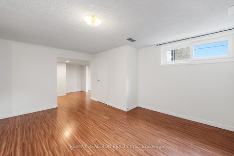 Photo 35 at 195 Honiton Street, Bathurst Manor, Toronto