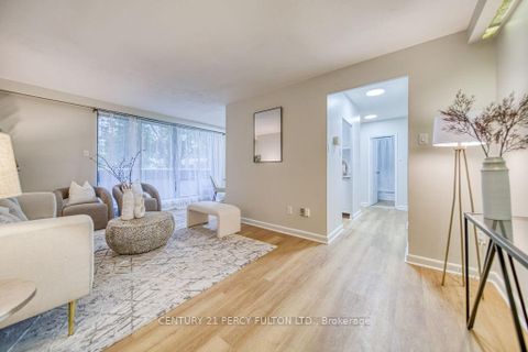 Photo 4 at 101 - 921 Midland Avenue, Eglinton East, Toronto