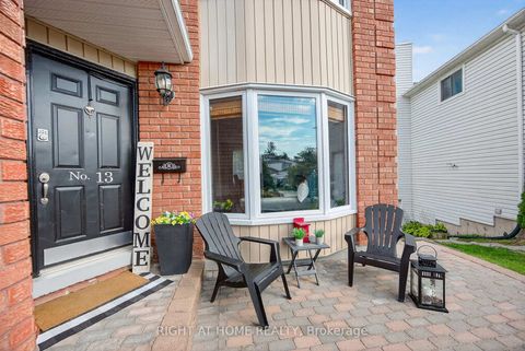 Photo 2 at 13 Orwell Crescent, Letitia Heights, Barrie Photo 2 at 13 Orwell Crescent, Letitia Heights, Barrie