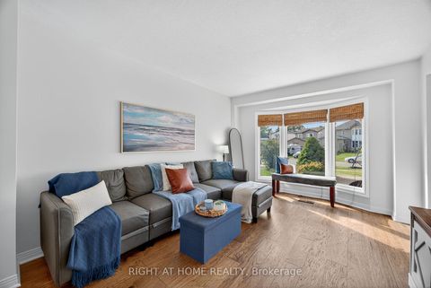Photo 3 at 13 Orwell Crescent, Letitia Heights, Barrie