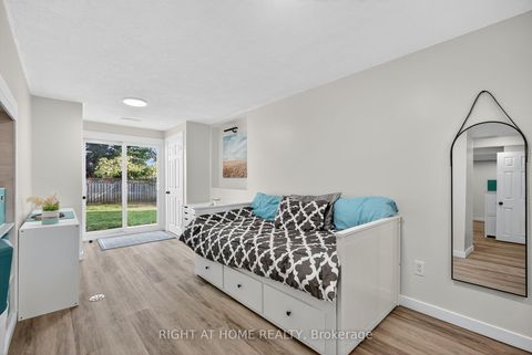 Photo 17 at 13 Orwell Crescent, Letitia Heights, Barrie Photo 17 at 13 Orwell Crescent, Letitia Heights, Barrie