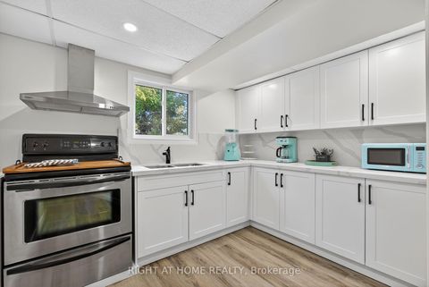 Photo 21 at 13 Orwell Crescent, Letitia Heights, Barrie