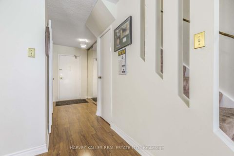 Photo 3 at 142 - 4001 Don Mills Road, Hillcrest Village, Toronto