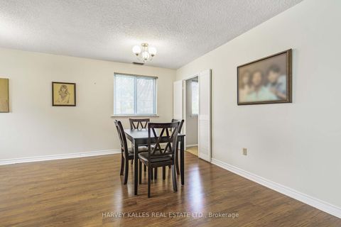 Photo 11 at 142 - 4001 Don Mills Road, Hillcrest Village, Toronto