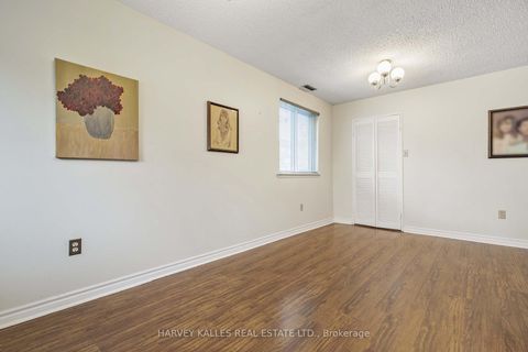 Photo 12 at 142 - 4001 Don Mills Road, Hillcrest Village, Toronto