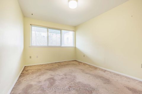 Photo 18 at 142 - 4001 Don Mills Road, Hillcrest Village, Toronto