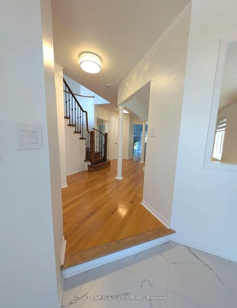 Photo 4 at 2029 Westmount Drive, WM Westmount, Oakville