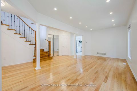 Photo 7 at 2029 Westmount Drive, WM Westmount, Oakville