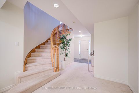 Photo 4 at 108 - 190 Harding Boulevard W, North Richvale, Richmond Hill