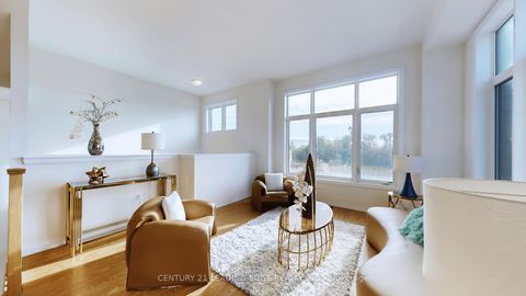 Photo 6 at 104 Lunay Drive, Rural Richmond Hill, Richmond Hill