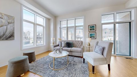 Photo 11 at 104 Lunay Drive, Rural Richmond Hill, Richmond Hill