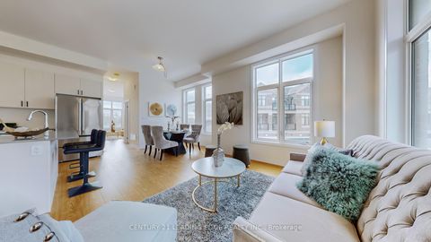 Photo 13 at 104 Lunay Drive, Rural Richmond Hill, Richmond Hill