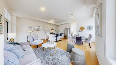 Photo 14 at 104 Lunay Drive, Rural Richmond Hill, Richmond Hill