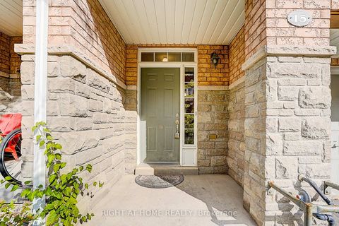 Photo 2 at 15 - 151 Silverwood Avenue, Devonsleigh, Richmond Hill Photo 2 at 15 - 151 Silverwood Avenue, Devonsleigh, Richmond Hill