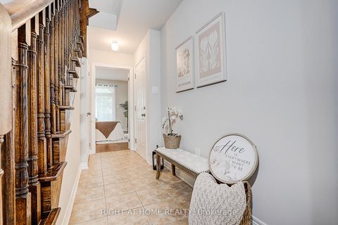 Photo 5 at 15 - 151 Silverwood Avenue, Devonsleigh, Richmond Hill