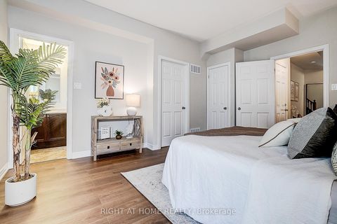 Photo 8 at 15 - 151 Silverwood Avenue, Devonsleigh, Richmond Hill